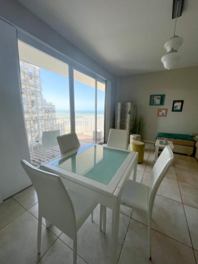 Departamento boutique frente al mar (Mdq, Varese)